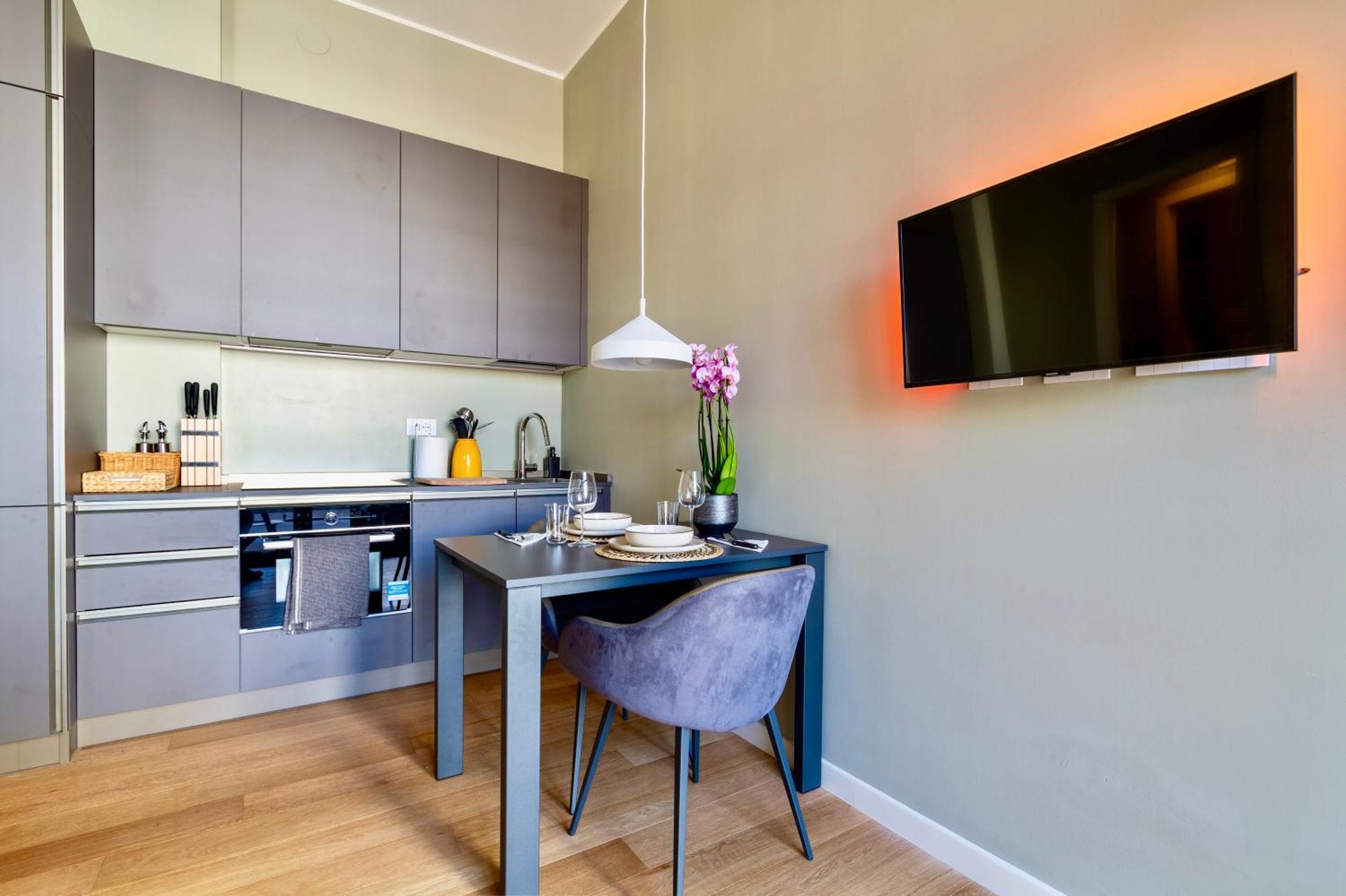 Urban Luxury - Bright And Central Apartment Milan Exterior photo